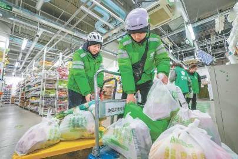 通川区便利店：城市微光中的便利与活力